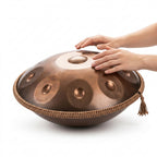 Handpan Aura Sacrée — Ré mineur (D Kurd) — gros plan, prêt à jouer