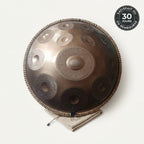 Handpan Lumora — Ré mineur (D Kurd) — vue studio, garantie satisfait ou remboursé 30 jours